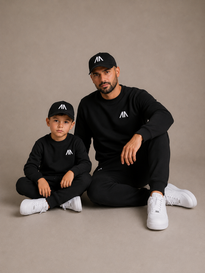 Vader + Zoon Tracksuit – Zwart