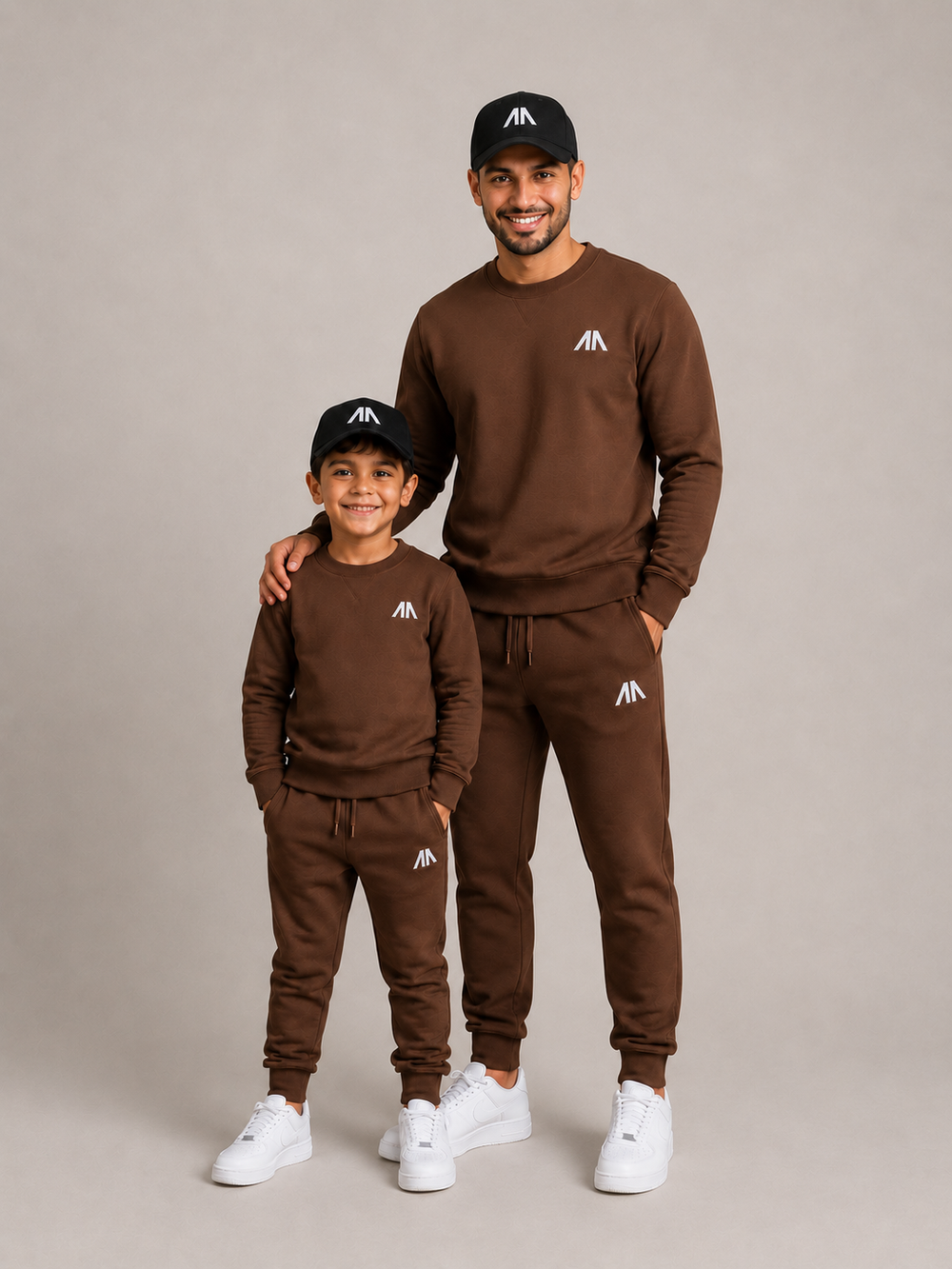 Vader + Zoon Tracksuit – Bruin