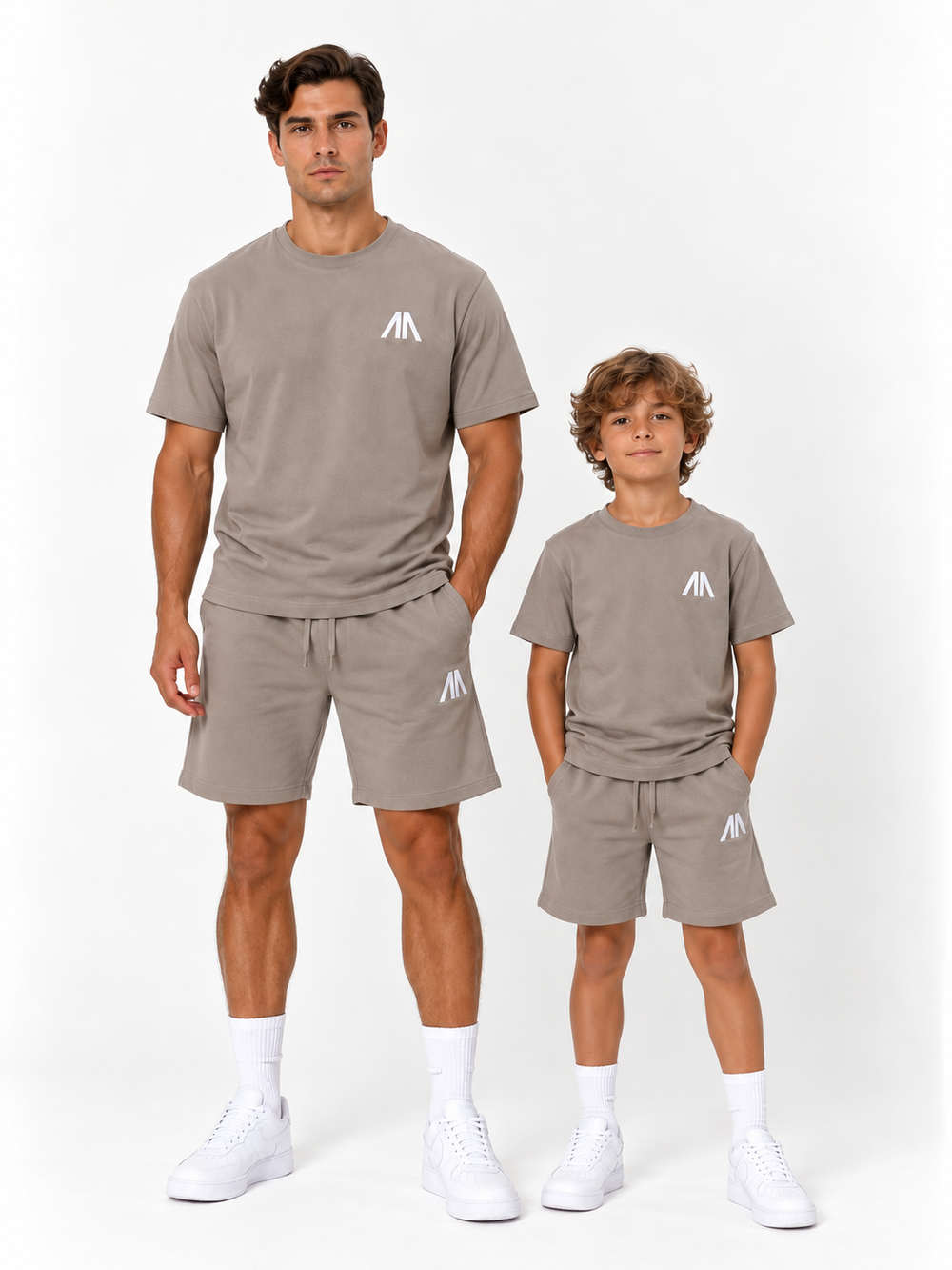 Vader + Zoon T-Shirt & Short set – Taupe (2 sets)