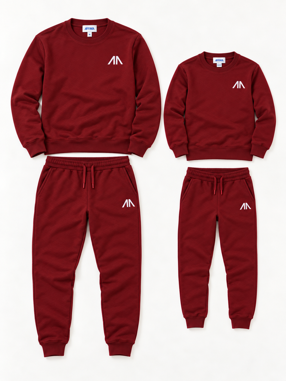 Flat lay heren- en kindertrainingspak bordeaux
